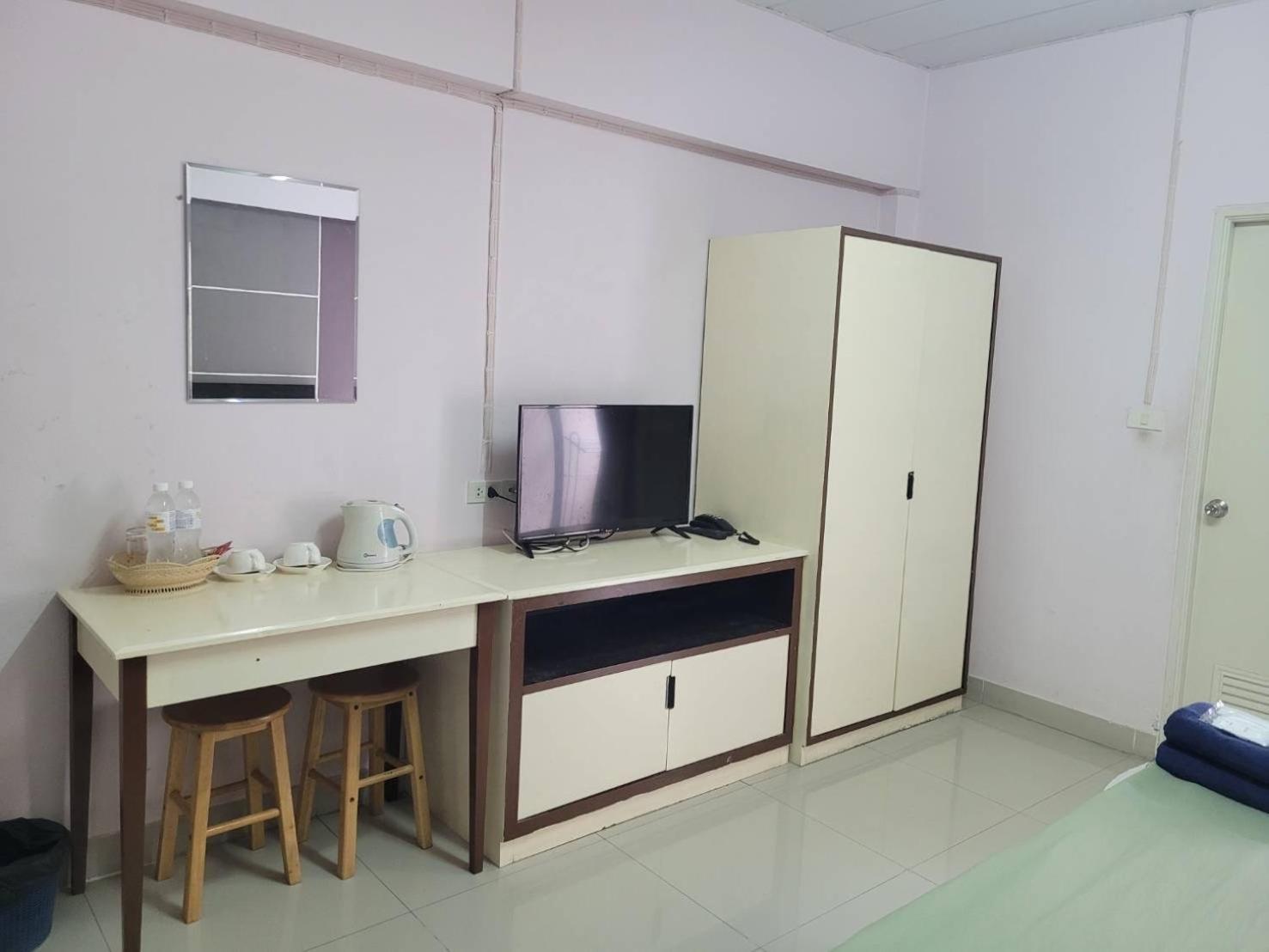 Ladapan Mansion Leilighet Nonthaburi Eksteriør bilde